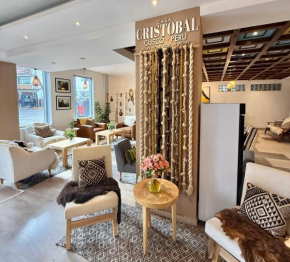 CASA CRISTOBAL Centenario